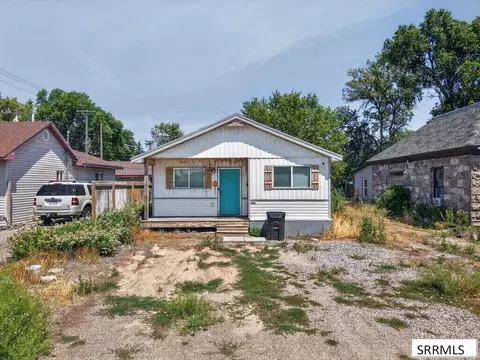 286 Hill St, Idaho Falls, ID 83402