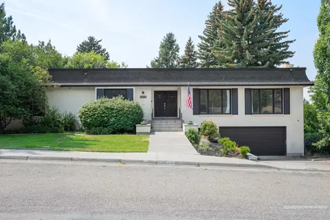 Exterior - 320 Yale Ave, Rexburg, ID 83440 photo 2 of 14