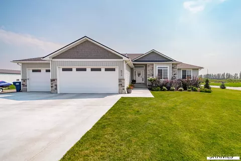 573 W 40 S, Blackfoot, ID 83221