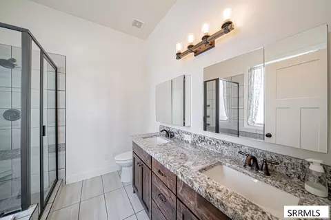Bath - 5100 E Nelson Dr, Iona, ID 83427 photo 1 of 11