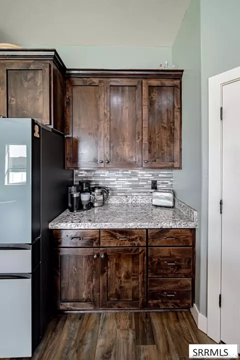 Kitchen - 5100 E Nelson Dr, Iona, ID 83427 photo 8 of 11