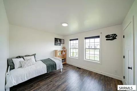 Bedroom - 5100 E Nelson Dr, Iona, ID 83427 photo 4 of 12