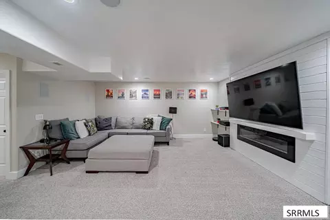 Living - 5100 E Nelson Dr, Iona, ID 83427 photo 3 of 4