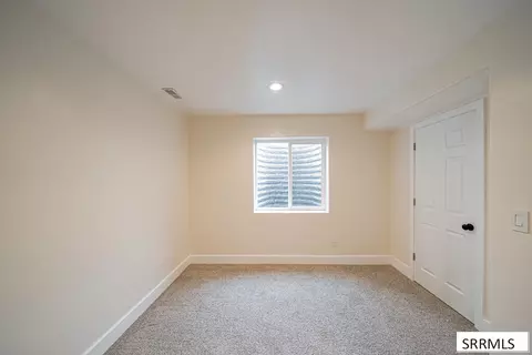 Bedroom - 5100 E Nelson Dr, Iona, ID 83427 photo 11 of 12
