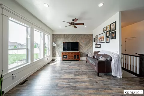Living - 5100 E Nelson Dr, Iona, ID 83427 photo 1 of 4