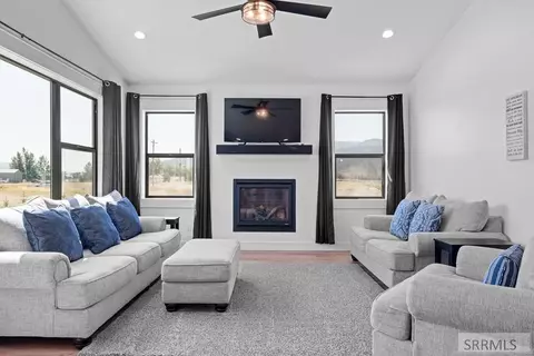 Living - 248 S River Run Ct, Irwin, ID 83428 photo 2 of 2