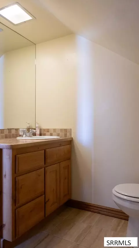 Bath - 660 N 550 E, Firth, ID 83236 photo 1 of 2