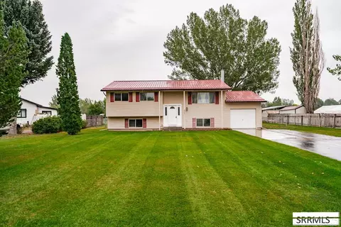 6764 Jennifer Ln, Idaho Falls, ID 83401