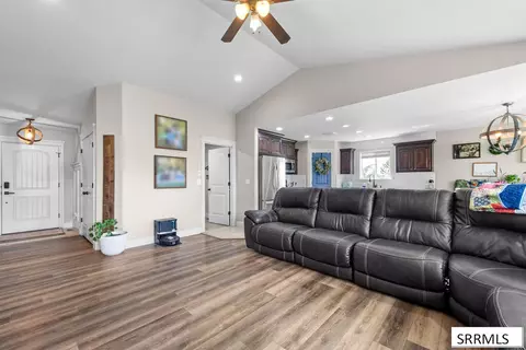 Entry Way - 4041 E 235 N, Rigby, ID 83442 photo 2 of 11
