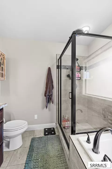 Bath - 4041 E 235 N, Rigby, ID 83442 photo 3 of 7