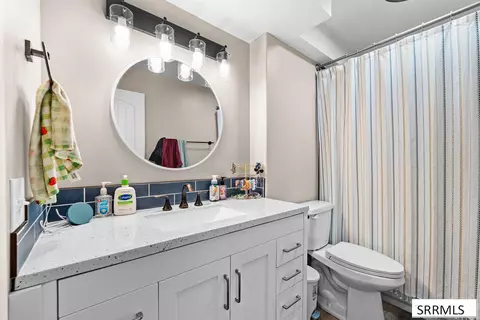 Bath - 4041 E 235 N, Rigby, ID 83442 photo 6 of 7