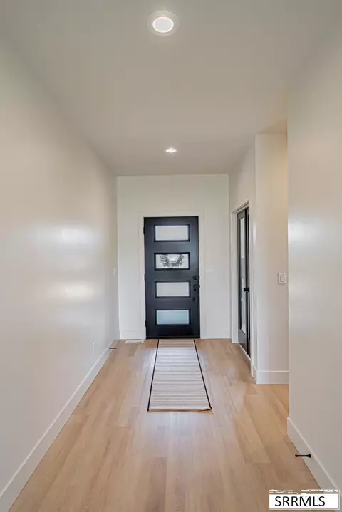 Entry Way - 4034 E 537 N, Rigby, ID 83442 photo 1 of 2
