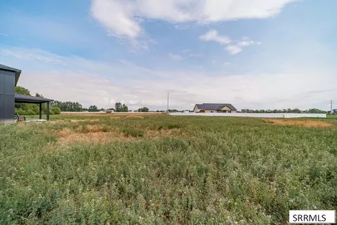 Exterior - 4034 E 537 N, Rigby, ID 83442 photo 2 of 4