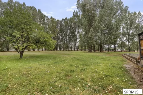 Exterior - 235 N 4135 E, Rigby, ID 83442 photo 4 of 8