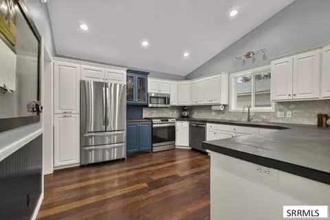 Kitchen - 235 N 4135 E, Rigby, ID 83442 photo 1 of 4