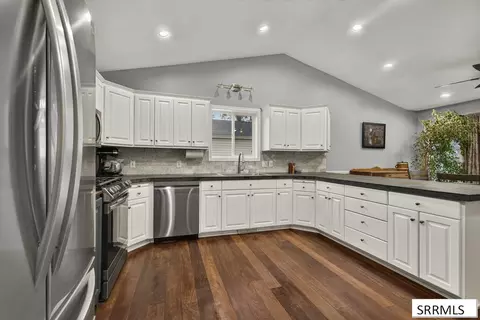 Kitchen - 235 N 4135 E, Rigby, ID 83442 photo 2 of 4
