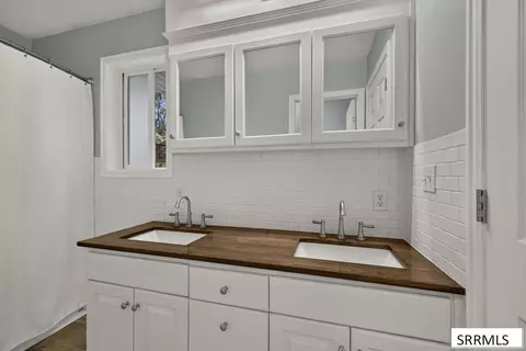 Bath - 235 N 4135 E, Rigby, ID 83442 photo 1 of 5