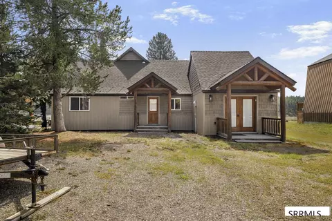 3708 Snake River Rd, Island Park, ID 83429