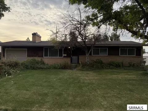 676 Davidson Dr, Idaho Falls, ID 83401