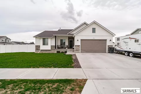 563 Waylend St, Idaho Falls, ID 83404