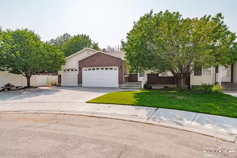 2086 12th Street Cir, Idaho Falls, ID 83404