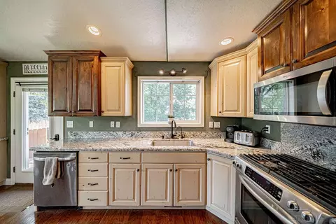 Kitchen - 4055 E 356 N, Rigby, ID 83442 photo 4 of 5