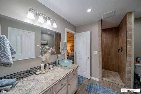 Bath - 4055 E 356 N, Rigby, ID 83442 photo 2 of 5