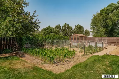 Exterior - 4055 E 356 N, Rigby, ID 83442 photo 3 of 15