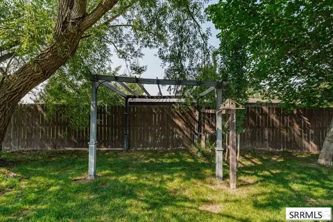 Exterior - 4055 E 356 N, Rigby, ID 83442 photo 8 of 15