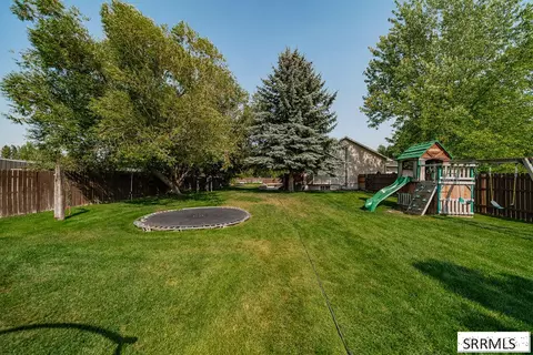 Exterior - 4055 E 356 N, Rigby, ID 83442 photo 10 of 15