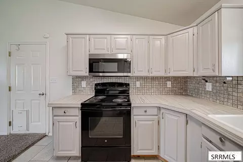 Kitchen - 191 N 3990 E, Rigby, ID 83442 photo 5 of 7
