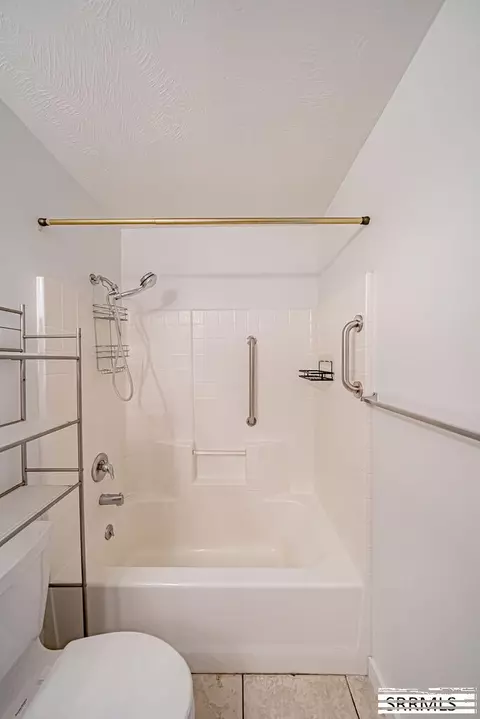Bath - 191 N 3990 E, Rigby, ID 83442 photo 5 of 8