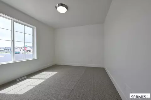 Bedroom - 3043 Elixir Rd, Ammon, ID 83406 photo 2 of 3