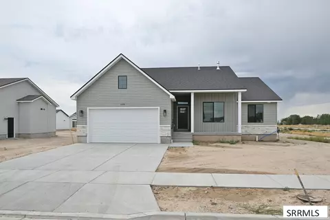 6880 Bronson Dr, Idaho Falls, ID 83402