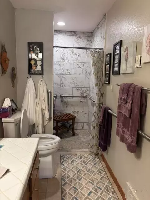 Bath - 67 Sunflower Rd, Salmon, ID 83467 photo 2 of 2