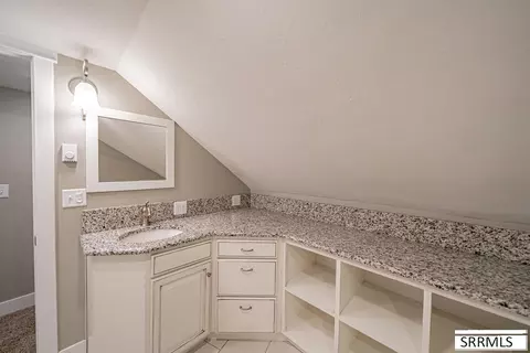 Bath - 402 S 1100 W, Pingree, ID 83262 photo 12 of 14