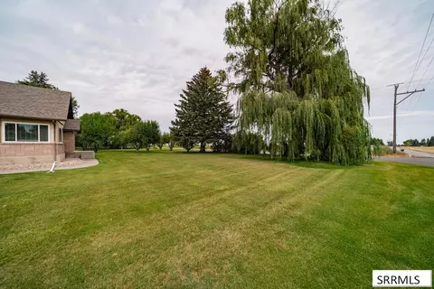 Exterior - 402 S 1100 W, Pingree, ID 83262 photo 10 of 19