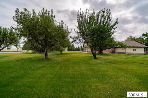 Exterior - 402 S 1100 W, Pingree, ID 83262 photo 16 of 19