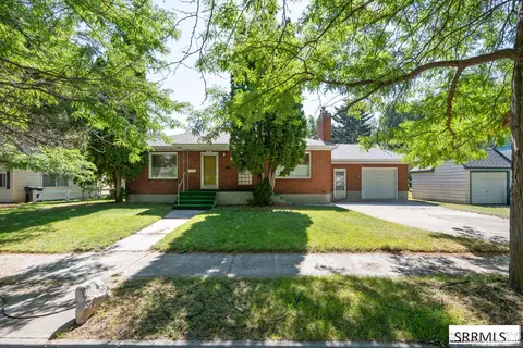 2011 Bremer Dr, Idaho Falls, ID 83402
