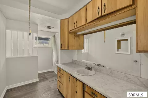 Bath - 3148 E 600 N, Menan, ID 83434 photo 2 of 2