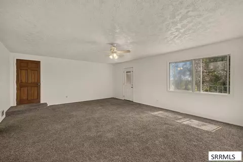 Living - 3148 E 600 N, Menan, ID 83434 photo 5 of 6