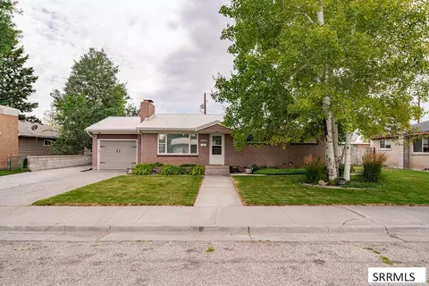 1330 Merrett Dr, Idaho Falls, ID 83404