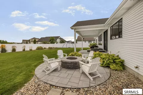 Exterior - 3873 E Pond View Dr, Ammon, ID 83406 photo 10 of 11