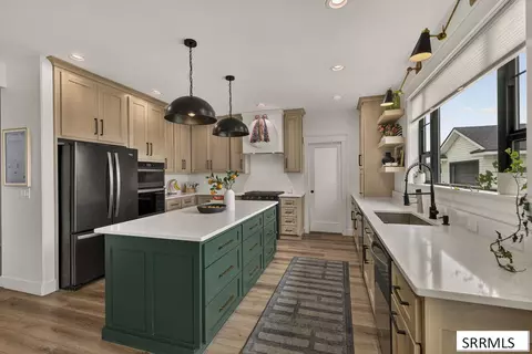 Kitchen - 3873 E Pond View Dr, Ammon, ID 83406 photo 1 of 5