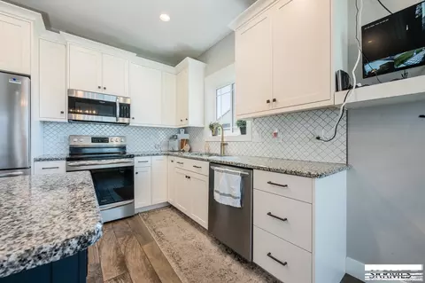 Kitchen - 1102 Diamond Dr, Ammon, ID 83406 photo 2 of 4