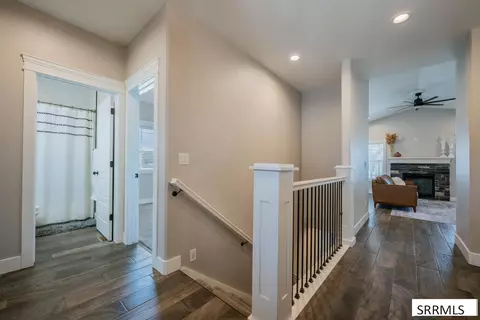 Entry Way - 1102 Diamond Dr, Ammon, ID 83406 photo 2 of 4