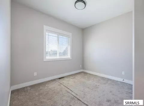 Bedroom - 1102 Diamond Dr, Ammon, ID 83406 photo 3 of 5