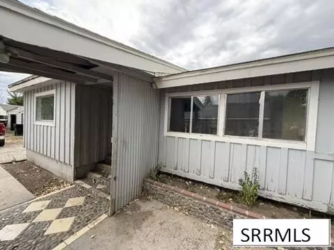 726 Colorado Ave, Gooding, ID 83330