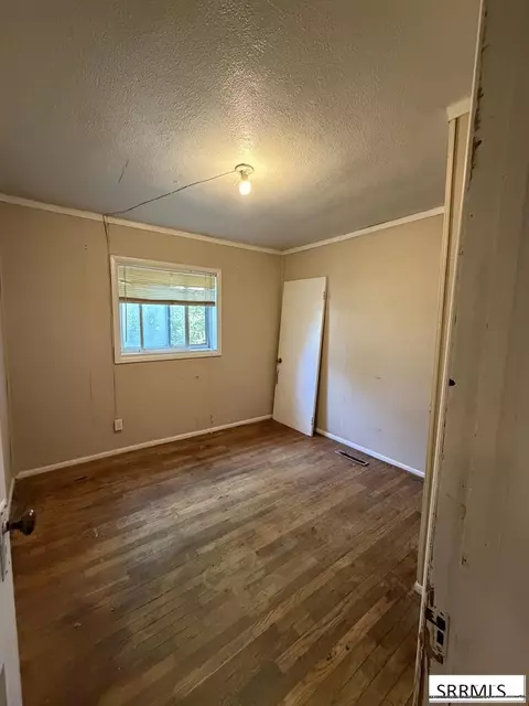 Bedroom - 3575 E 665 N, Menan, ID 83434 photo 2 of 3