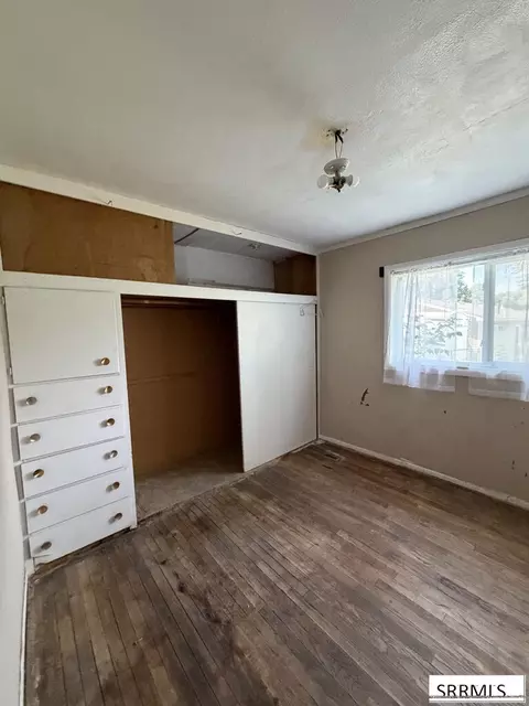 Bedroom - 3575 E 665 N, Menan, ID 83434 photo 1 of 3